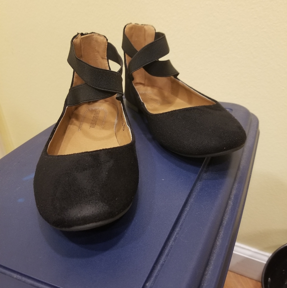 Black flats